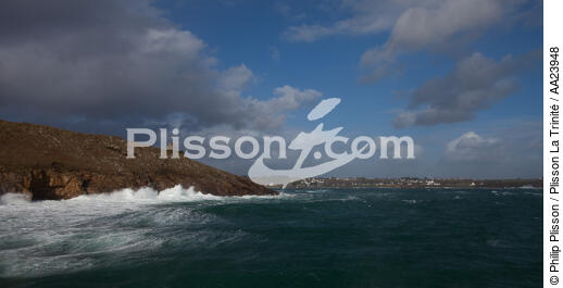 Plogoff point - © Philip Plisson / Plisson La Trinité / AA23948 - Photo Galleries - Wave