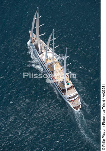 Le Ponant dans l'océan indien. - © Philip Plisson / Plisson La Trinité / AA23981 - Nos reportages photos - La Grande Croisière