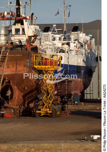Concarneau. - © Philip Plisson / Plisson La Trinité / AA24270 - Photo Galleries - Shipyard