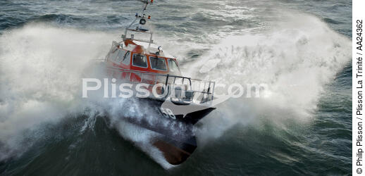 Canot de sauvetage de la Trinité sur mer. - © Philip Plisson / Plisson La Trinité / AA24362 - Nos reportages photos - SNSM
