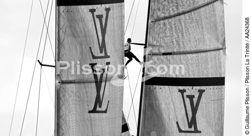 Louis Vuitton Pacific Series - © Guillaume Plisson / Plisson La Trinité / AA24368 - Photo Galleries - Louis Vuitton Pacific Series