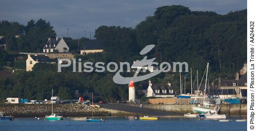 L'Aber Wrac'h. - © Philip Plisson / Plisson La Trinité / AA24432 - Nos reportages photos - Feu de port