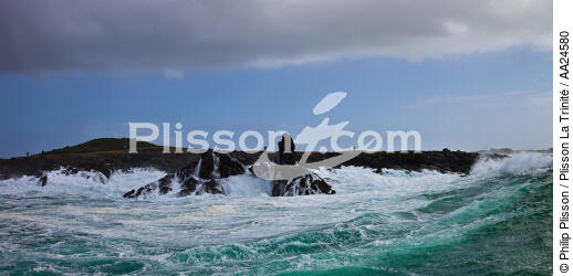 The Torche cape - © Philip Plisson / Plisson La Trinité / AA24580 - Photo Galleries - Storms