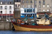 Fishing vessel in the port of Douarnenez © Philip Plisson / Plisson La Trinité / AA25014 - Photo Galleries - Douarnenez