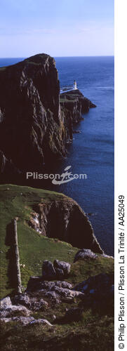 Neist Lighthouse Point - © Philip Plisson / Plisson La Trinité / AA25049 - Photo Galleries - Scotland