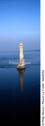 Lighthouse Haulbowline Ireland - © Philip Plisson / Plisson La Trinité / AA25053 - Photo Galleries - Irish Lighthouses
