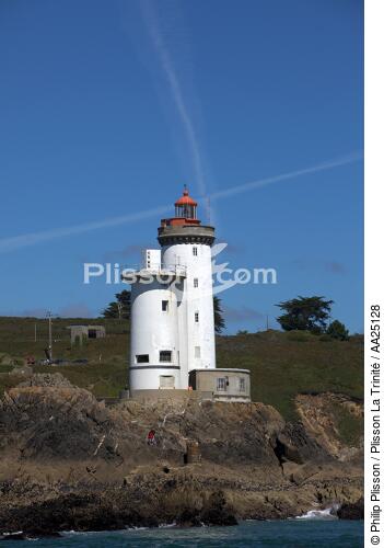 Le phare du Petit Minou à l'entrée de la Rade de Brest. - © Philip Plisson / Plisson La Trinité / AA25128 - Nos reportages photos - Goulet de Brest
