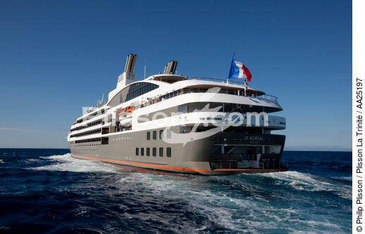 Le Boréal - © Philip Plisson / Plisson La Trinité / AA25197 - Photo Galleries - Big Cruises