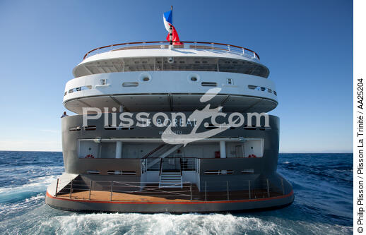 Le Boréal - © Philip Plisson / Plisson La Trinité / AA25204 - Photo Galleries - Elements of boat