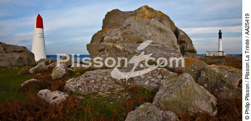 Sein island. - © Philip Plisson / Plisson La Trinité / AA25419 - Photo Galleries - Rock