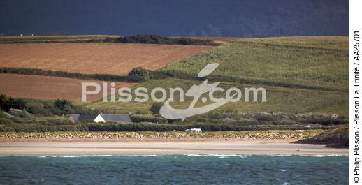 La plage de Pentrez. - © Philip Plisson / Plisson La Trinité / AA25701 - Nos reportages photos - Saint-Nic