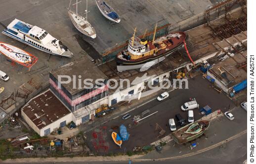 La Rochelle - © Philip Plisson / Plisson La Trinité / AA25721 - Nos reportages photos - Chantier Naval