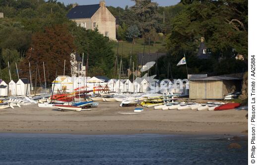 Port Manec'h at the entrance of the Aven river - © Philip Plisson / Plisson La Trinité / AA25884 - Photo Galleries - Finistère