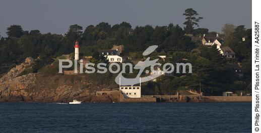 Port Manec'h at the entrance of the Aven river - © Philip Plisson / Plisson La Trinité / AA25887 - Photo Galleries - French Lighthouses
