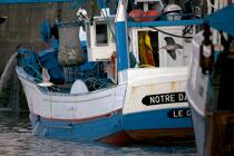 Saint-Guénolé. © Philip Plisson / Plisson La Trinité / AA26027 - Nos reportages photos - Bateau de pêche
