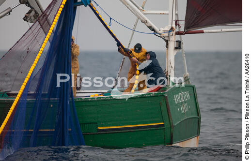 Sardine fishing boat . - © Philip Plisson / Plisson La Trinité / AA26410 - Photo Galleries - Sardine fishing