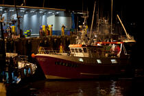 Le port de pêche de Kéroman à Lorient. © Philip Plisson / Plisson La Trinité / AA26489 - Nos reportages photos - Nuit