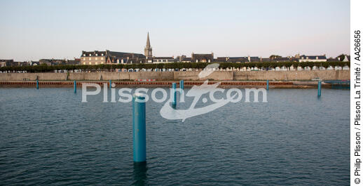 New marina at Port Louis - © Philip Plisson / Plisson La Trinité / AA26656 - Photo Galleries - From Bénodet to Etel