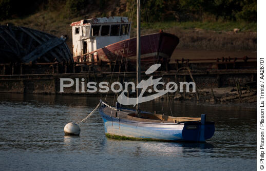 On the Blavet. - © Philip Plisson / Plisson La Trinité / AA26701 - Photo Galleries - River