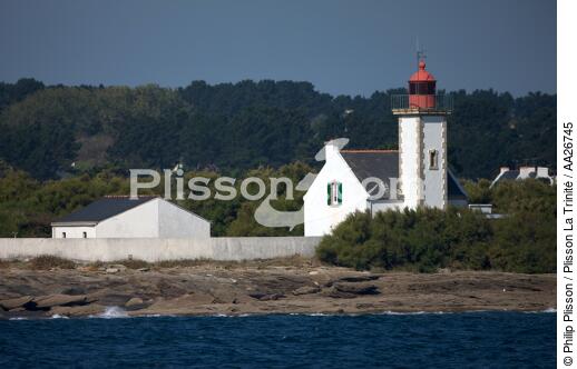 Lighthouse Pointe des Chats on Groix island - © Philip Plisson / Plisson La Trinité / AA26745 - Photo Galleries - Island [56]