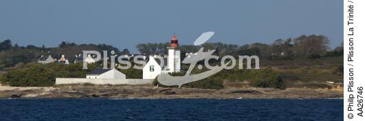 Lighthouse Pointe des Chats on Groix island - © Philip Plisson / Plisson La Trinité / AA26746 - Photo Galleries - From Bénodet to Etel