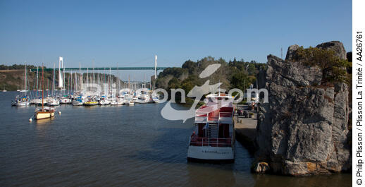 La Roche-Bernard. - © Philip Plisson / Plisson La Trinité / AA26761 - Nos reportages photos - Pont suspendu