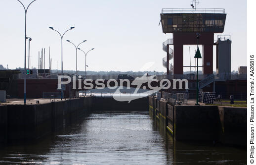 Barrage D'Azal - © Philip Plisson / Plisson La Trinité / AA26816 - Nos reportages photos - Vilaine [La]
