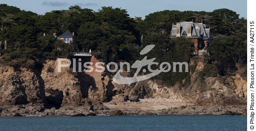 Saint-Nazaire - © Philip Plisson / Plisson La Trinité / AA27115 - Photo Galleries - Cliff
