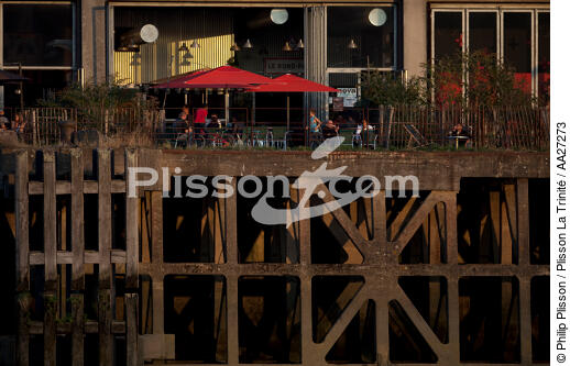 Nantes - © Philip Plisson / Plisson La Trinité / AA27273 - Nos reportages photos - Quai