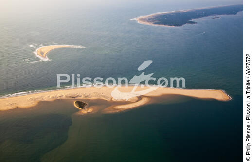 The Arguin sand bank - © Philip Plisson / Plisson La Trinité / AA27572 - Photo Galleries - Sand