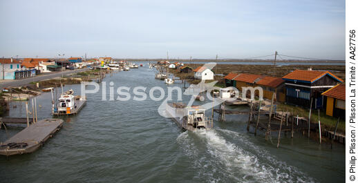 Port de La Tremblade - © Philip Plisson / Plisson La Trinité / AA27756 - Nos reportages photos - Rivière [17]