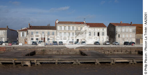 Tonnay-Charente - © Philip Plisson / Plisson La Trinité / AA28261 - Nos reportages photos - La Charente