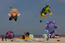 International Meetings of kites in Berck sur Mer [AT] © Philip Plisson / Plisson La Trinité / AA28624 - Photo Galleries - Sport and Leisure