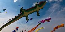 International Meetings of kites in Berck sur Mer [AT] © Philip Plisson / Plisson La Trinité / AA28680 - Photo Galleries - Kite