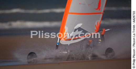 Grand Prix de Chars à voile à Omaha Beach - © Philip Plisson / Plisson La Trinité / AA28733 - Nos reportages photos - Char à voile à Omaha Beach