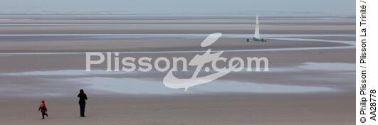 Sur la plage au Touquet - © Philip Plisson / Plisson La Trinité / AA28778 - Nos reportages photos - Ville [62]
