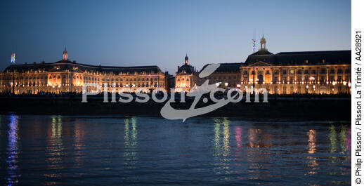 Bordeaux - © Philip Plisson / Plisson La Trinité / AA28921 - Photo Galleries - Bordeaux