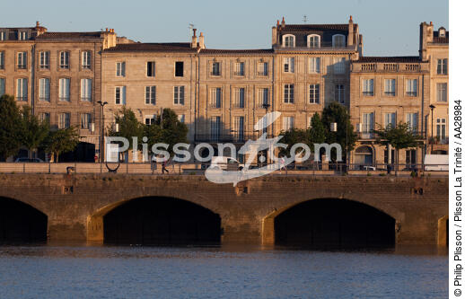 Bordeaux - © Philip Plisson / Plisson La Trinité / AA28984 - Photo Galleries - Bordeaux
