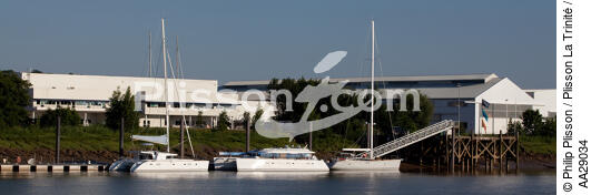 Bordeaux - © Philip Plisson / Plisson La Trinité / AA29034 - Photo Galleries - Cruising catamaran