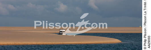 The Arguin sand banc - © Philip Plisson / Plisson La Trinité / AA29093 - Photo Galleries - From Soulac to Capbreton