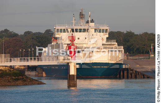 Port du Verdon - © Philip Plisson / Plisson La Trinité / AA29269 - Nos reportages photos - Port