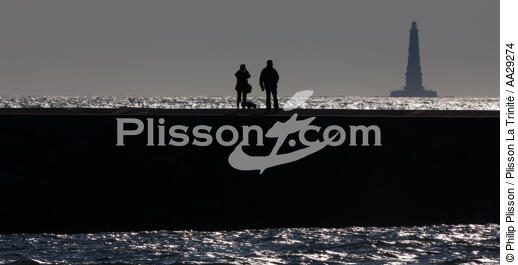 Phare de Cordouan depuis le Port du Verdon - © Philip Plisson / Plisson La Trinité / AA29274 - Nos reportages photos - Aquitaine
