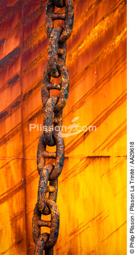 Anchor chain - © Philip Plisson / Plisson La Trinité / AA29618 - Photo Galleries - Elements of boat