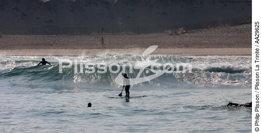Stand up Paddle - © Philip Plisson / Plisson La Trinité / AA29625 - Nos reportages photos - Surf