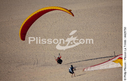 The dune du Pilat - © Philip Plisson / Plisson La Trinité / AA29750 - Photo Galleries - From Soulac to Capbreton