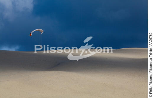 The dune du Pilat - © Philip Plisson / Plisson La Trinité / AA29760 - Photo Galleries - From Soulac to Capbreton