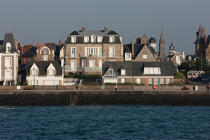 Housing to the Sillon Saint-Malo. [AT] © Philip Plisson / Plisson La Trinité / AA29860 - Photo Galleries - Town [35]