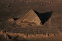 Pyramide dite rhomboïdale du roi Snéfou à Dachour et sa pyramide satellite © Philip Plisson / Plisson La Trinité / AA30075 - Nos reportages photos - Dachour