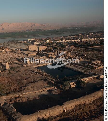 Le temple d'Amon à Karnak - © Philip Plisson / Plisson La Trinité / AA30254 - Nos reportages photos - L'Egypte vue du ciel