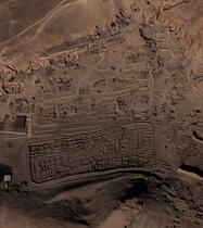 The village of Deir El-Medina © Philip Plisson / Plisson La Trinité / AA30279 - Photo Galleries - Egypt from above